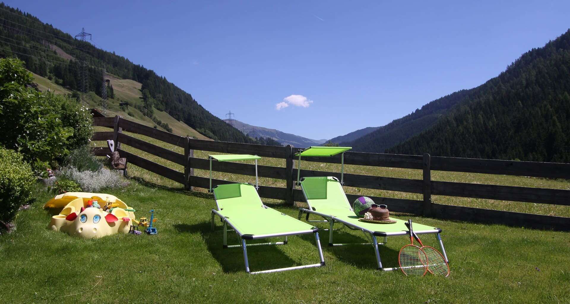 Garden with lawn in the Elfriede Gerlos guest house